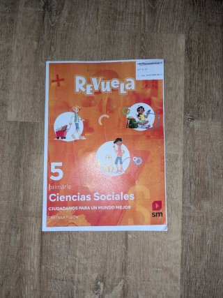Pack de libros 5 primaria revuela y all about us