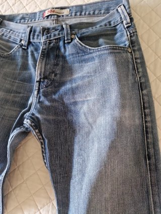 Pantalón Levis 504 mod. Straight Azul. Tall