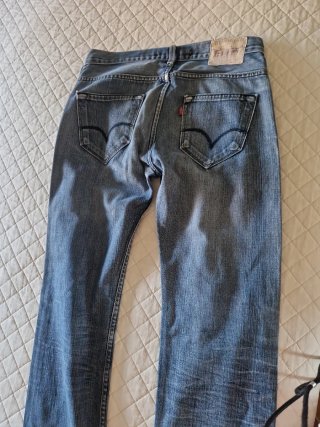 Pantalón Levis 504 mod. Straight Azul. Tall