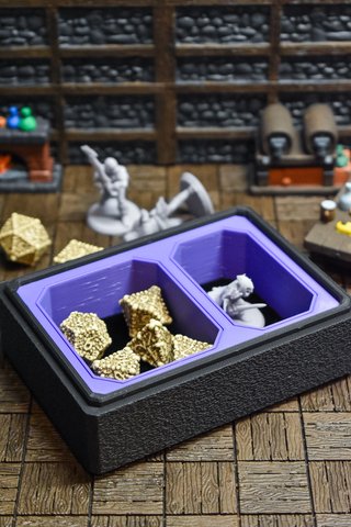Adventurer Box – Porta Dadi e Miniature GDR Wizard