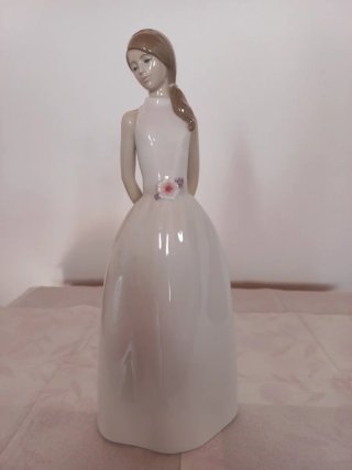 Figura Lladro Dulce Adolescencia