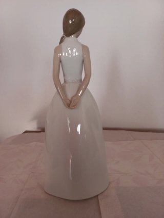 Figura Lladro Dulce Adolescencia