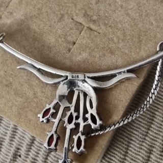 Lote de collar y pendientes