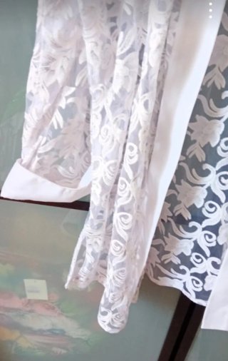 Blusa de encaje b Talla XXL Alt 74 De la axil65 c