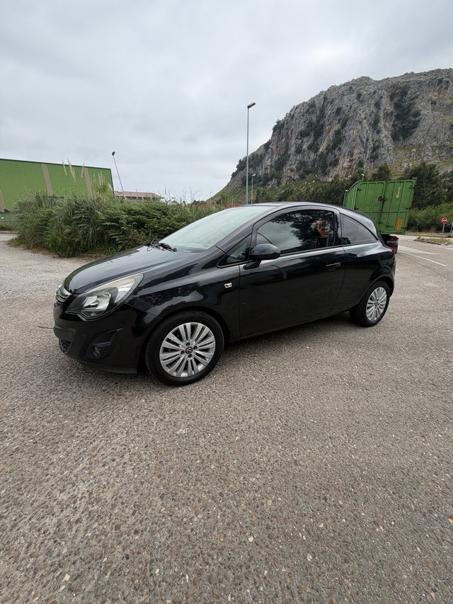 Opel Corsa 1.4 Gasolina 100 CV – 2014 – 229.000 km