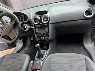Opel Corsa 1.4 Gasolina 100 CV – 2014 – 229.000 km