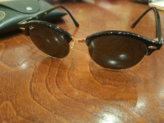 Gafas de Sol Ray-Ban Clubmaster Negro/Dorado