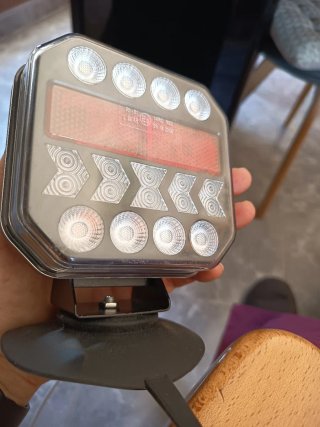 Luz trasera LED para coche/moto