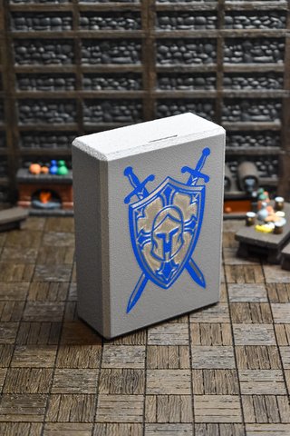 Adventurer Box – PortaDadi e Miniature GDR Paladin