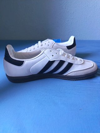 Zapatos Adidas Samba Blancos y Negros
