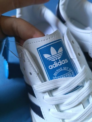 Zapatos Adidas Samba Blancos y Negros