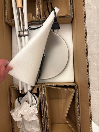 Lámpara de pie orientable hierro mate y madera