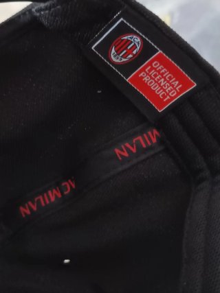 Gorra AC Milan Visera Plana Negra