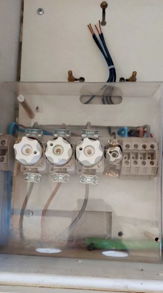 Caja contadores luz