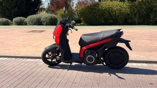 Moto Eléctrica SEAT 125 Scooter Roja