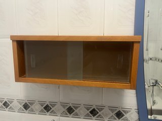Mueble de baño madera con espejo