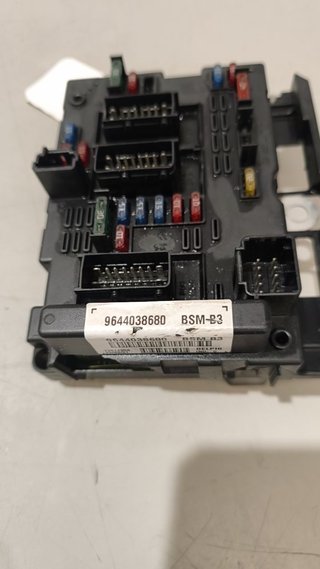 CAJA RELES / FUSIBLES Peugeot 307 (S1)(04.2001->06.2005)