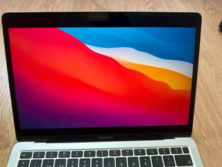 Apple MacBook Air 13 M1 16GB Plata