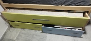 Dormitorio completo color