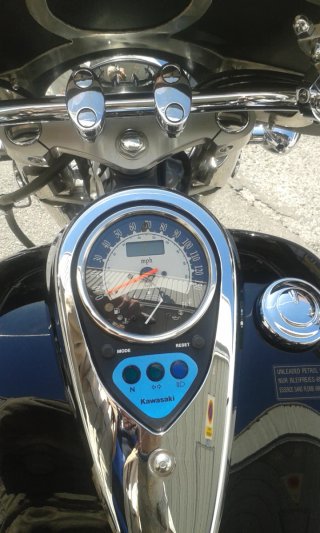 Kawasaki VN900 Classic Negra