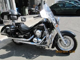 Kawasaki VN900 Classic Negra
