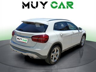 Mercedes-Benz GLA 180 90 kW (122 CV)