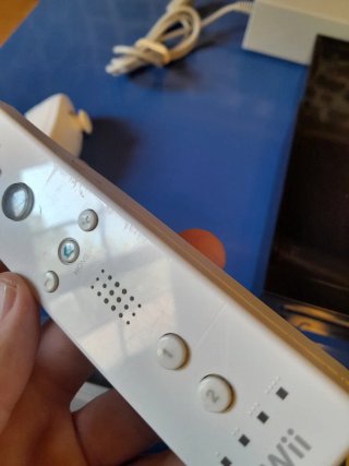 Consola Nintendo Wii Negra mando blanco cables