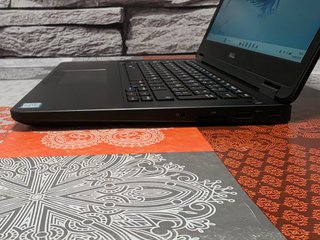 DELL Latitude E5470 Portátil Negro