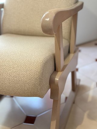 Silla Mecedora Tapizada con Protector Incluido
