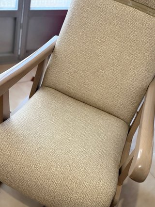 Silla Mecedora Tapizada con Protector Incluido