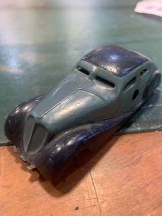 Coche hojalata vintage años 40