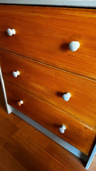 Cajonera de madera pintada Ikea