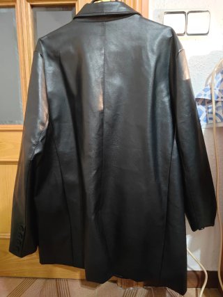 Chaqueta cuero negra