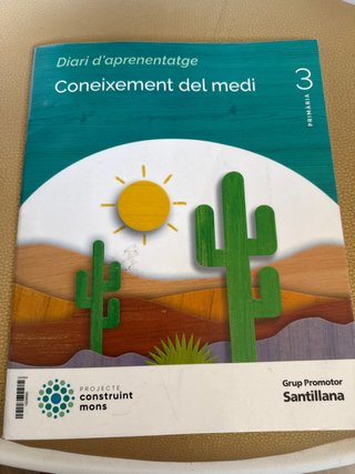 Libro de texto coneixement de medi