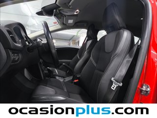 Volvo V40 2.0 D3 Momentum Auto 110 kW (150 CV)