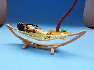 PLAYMOBIL EN HAMACA CON PALMERA