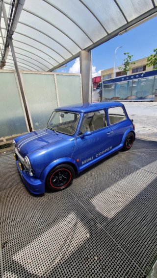 Llantas Mini Cooper Negras con Aro Rojo