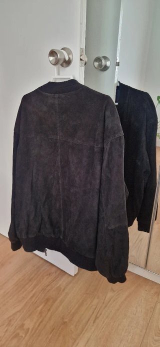 Chaqueta de ante negra