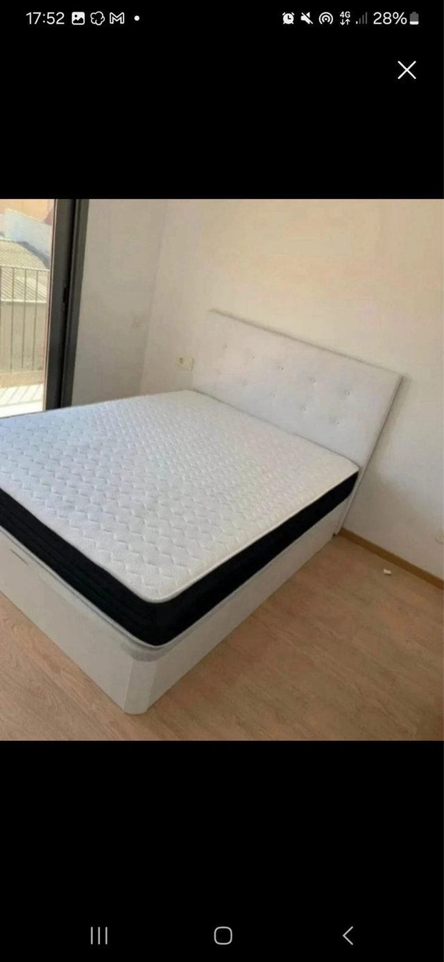Canapés y colchones nuevos en oferta
