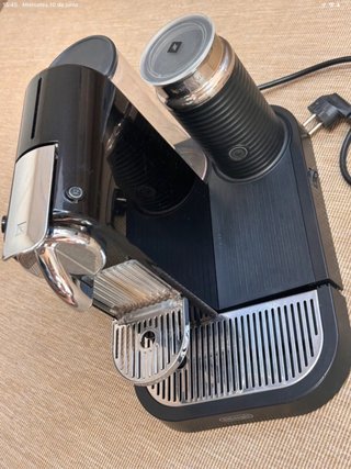 Cafetera Nespresso City para piezas