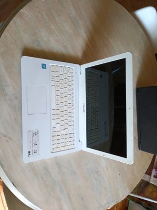 Portátil Asus L502M Blanco