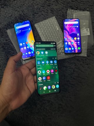 telephonos tcl Completamente nuevo, sin usar