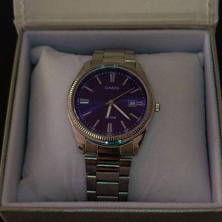 Reloj Casio Azul Marino y Plateado