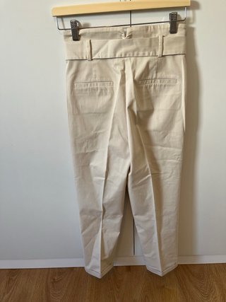 Pantalón Massimo Dutti beige verano