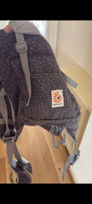 Mochila Ergobaby Estrellas