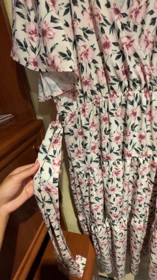 Vestido estampado floral rosa