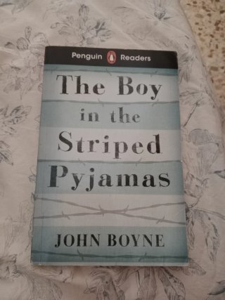 Penguin Readers Level 4: The Boy in Striped Pyj...