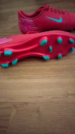 Zapatillas Fútbol Nike Talla 35,5