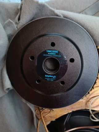 Altavoces medios, motores compresión, tuiter