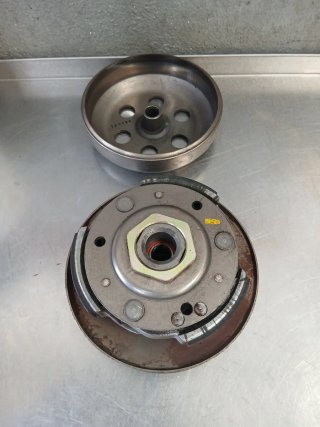 Embrague Peugeot Satelis 125 2007